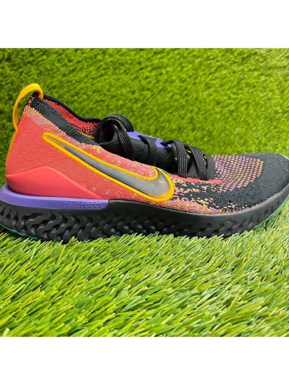 Nike Epic React Flyknit 2 Womens Size 8 Black Orange Running Shoes Sneakers